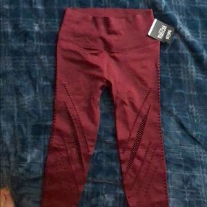 NWT Sm Victoria sport seamless leggings